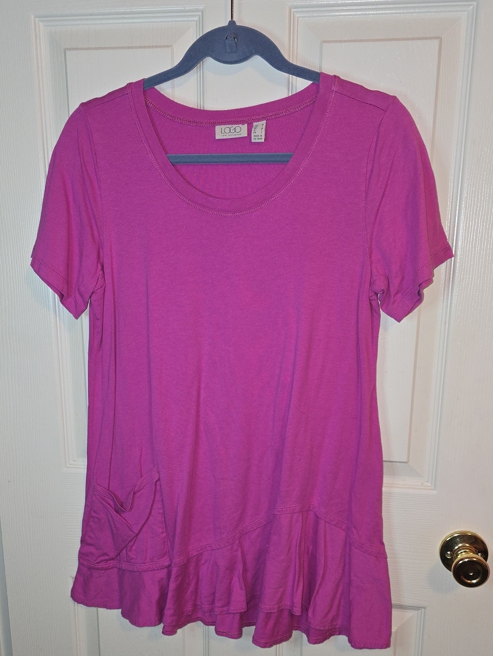 LOGO by Lori Goldstein Bright Magenta Ruffle-Hem Short Sleeve Tee